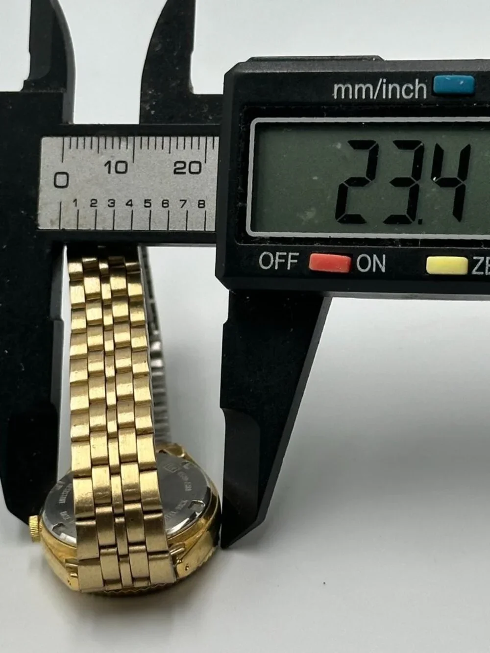 Lorus Watch Womens Gold Tone St. Lukes Hospital Dial Date New Battery 6.5